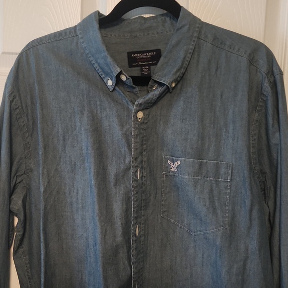 American Eagle Blue button down shirt - Picture 2 of 3